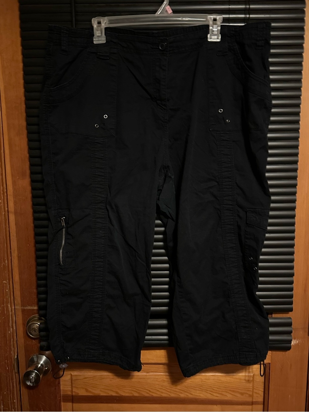 Y2K Style & Co. vintage-style women's cargo capri pants